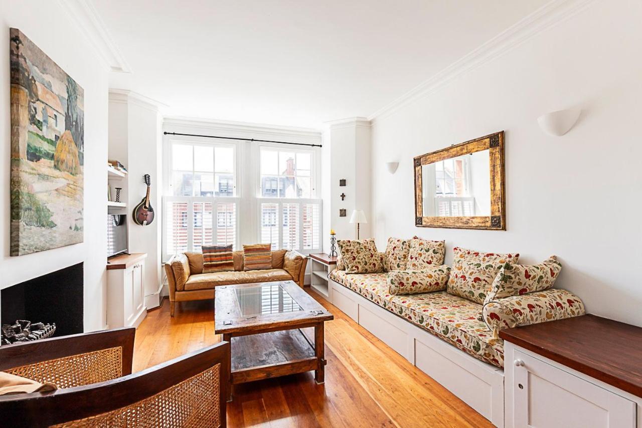 2-bed Charm Near Battersea Park Apartment London