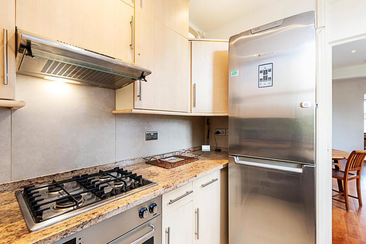 2-bed Charm Near Battersea Park * London